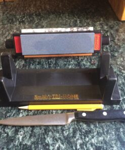 Smith’s TRI6 Arkansas Tri-Hone Stone Sharpening System Grey 6” Fine, Medium, & Coarse Stones 3-Way Honing Nonslip Rubber Feet Restore Tools, Hunting, Kitchen, Fishing & Pocket Knives 55 81jCOZIhjL