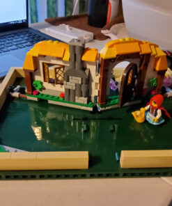 LEGO Ideas Pop-up Book 21315 Building Kit (859 Pieces) 32 81k8rYCp1IL