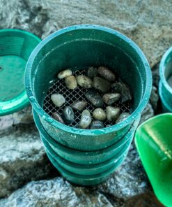 SE 5 7/8 Inch Mini Stackable Classifier Gold Prospecting Pan - 16 Holes/Square Inch Stainless Steel Mesh Sifting Pan, Green 9 81k9rYvh2ML