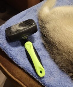 The Pet Portal Self Cleaning Dog Brush for Shedding Slicker Brush Cat Long Haired Pet Brush Grooming Deshedding Supplies - Small Pets Black 30 81kD8QopvUL