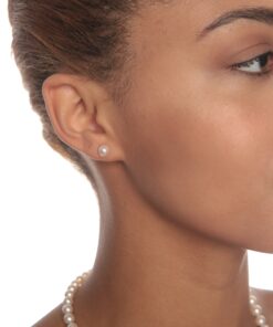 HinsonGayle AAA Handpicked White Round Freshwater Cultured Pearl Stud Earrings Sterling Silver 6.5-7.0mm 8 81kKPVZKxNL