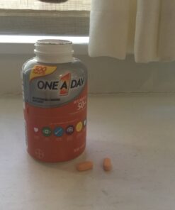 One A Day Women’s 50+ Multivitamins, Supplement with Vitamin A, Vitamin C, Vitamin D, Vitamin E and Zinc for Immune Health Support, Calcium & More , Tablet, 175 Count 175 Count (Pack of 1) 21 81ls30IMYwL