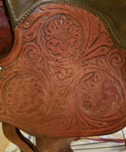 Chamberlain’s Leather Milk Furniture Treatment - All-Natural Leather Cleaner, Leather Conditioner for Couches and Living Room Furniture No 5, 6 Oz 55 81mEK5YlZaL