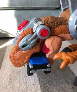 Fisher-Price Imaginext Jurassic World T. rex Dinosaur Toy with Owen Grady Figure, Light-Up Eyes & Chomping Action for Ages 3+ Years, 7-Piece Set (Amazon Exclusive) 38 81mNXd8hZRL