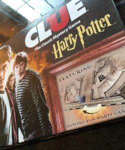 USAOPOLY Clue Harry Potter Board Game | Travel Through Hogwarts Castle to Solve The Mystery | Official Harry Potter Licensed Merchandise | Harry Potter Themed Board Game | Gift for Harry Potter Fans 20 81mwALUnWaL