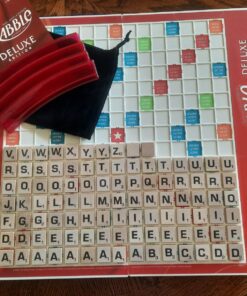Hasbro Gaming Scrabble Deluxe Edition (Amazon Exclusive) 49 81n GQe5S8L