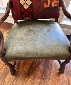 The Original Leather Recoloring Balm by Furniture Clinic - 16 Color Options - Leather Repair Kit for Furniture - Restore Couches, Car Seats, Clothing - Non-Toxic Leather Repair Cream (Pine Green) Pine Green 39 81nFr34uhbL