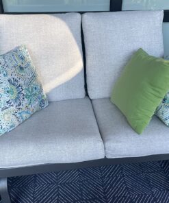 Amazon Basics 2-Seater Bench Patio Cover 35 81nObgalyrL