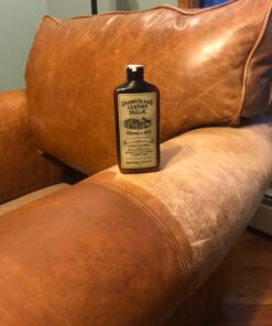 Chamberlain’s Leather Milk Furniture Treatment - All-Natural Leather Cleaner, Leather Conditioner for Couches and Living Room Furniture No 5, 6 Oz 58 81nqLWcAsbL