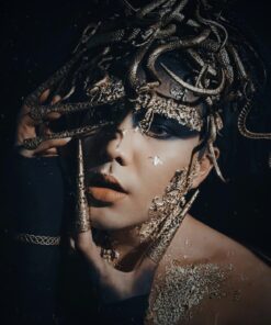 Fun Central 12-Pack Realistic Rubber Snakes - 14-Inch Flexible Prank Props, Party Favors, Halloween Décor, Garden Protection - Hilarious Fun for Kids & Adults, Assorted Styles 30 81oDsMUBoHL