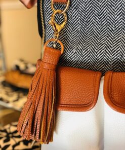 Itzy Ritzy Diaper Bag - Large Capacity Boss Backpack Diaper Bag Featuring Bottle Pockets, Changing Pad, Stroller Clips & Comfortable Straps, Coffee And Cream Large (Pack of 1) Coffee & Cream 56 81odg1s9DUL