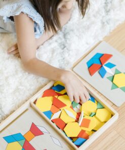 Melissa & Doug Pattern Blocks and Boards - Wooden Classic Toy With 120 Solid Wood Shapes and 5 Double-Sided Panels, Multi-colored - STEAM Animals, Tangrams Puzzle For Kids Ages 3+ Standard 39 81pXbtROSL
