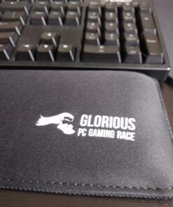 Glorious Gaming Wrist Pad/Rest - Full Standard Size - Black - Mechanical Keyboards, Stitched Edges, Ergonomic | 17.5x4 inches | 25mm/1in Thick (GWR-100) Full Size (Standard) 55 81qxLh6NTBL