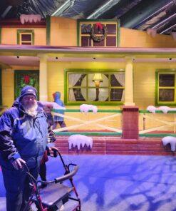 Medline Heavy Duty Rollator Walker with Seat, Bariatric Rolling Walker Supports up to 500 lbs, Large 8-inch Wheels, Burgundy 33 81r55crAtL