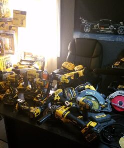 DEWALT 20V/60V MAX* Batteries, Premium, 6.0-Ah, 2-Pack (DCB606-2) 2 Pack 38 81rpcct7WzL