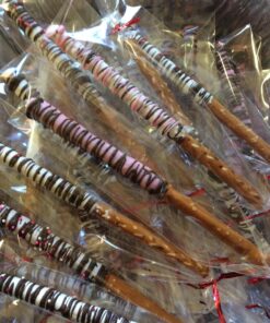 200 Pack 2" x 10" Clear Long Candy Cello Cellophane Treat Bags - 1.4mil thickness OPP Plastic Bags with 6 Mix Colors Twist Ties Perfect for Birthday Favor Candles Pretzel Icy Candy Popsicle 2'' x 10'' 38 81sBZ01GmgL