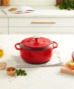 Lodge 4.5 Quart Enameled Cast Iron Dutch Oven with Lid – Dual Handles – Oven Safe up to 500° F or on Stovetop - Use to Marinate, Cook, Bake, Refrigerate and Serve – Island Spice Red 31 81sNvnoa7RL