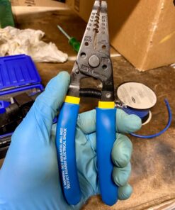 Klein Tools 11055 Wire Cutter and Wire Stripper, Stranded Wire Cutter, Solid Wire Cutter, Cuts Copper Wire 60 81snOg8aRjL