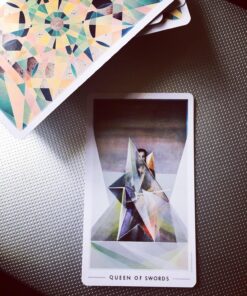 The Fountain Tarot: Illustrated Deck and Guidebook 44 81t0x5m8atL