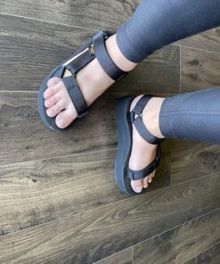 Teva Women's W Flatform Universal Sandal 5 Black 17 81tEwBgWgaL