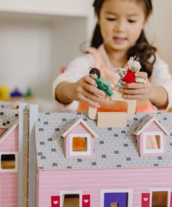 Melissa & Doug Fold and Go Wooden Dollhouse With 2 Dolls and Wooden Furniture,Multi,One Size 36 81tzQhQsqxL