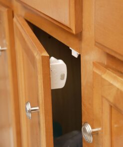 Alternative view of Safety 1st Magnetic Cabinet Locks, 4 Locks + 1 Key