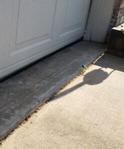 BOWSEN Garage Door Bottom Seals Weatherproof Weatherstrip Threshold Buffering Sealing High Performance EPDM Rubber Weather Resistance Gasket Black 1/4 Inch T-End, 16FT Long 16 FT Black (1/4" T-Channel End) 53 81uLZA6wIuL