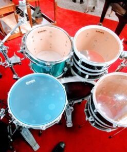 Evans Hydraulic Drum Heads - B14HB - Drum Head with Layer of Oil - Supresses Unwanted Overtones - Ideal for Rock, Metal, & Funk - Blue, 14 Inch 23 81uPQiF8JvL