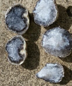 Break Your Own Geodes - Set of 12 - STEM Toy and Classroom Learning 46 81uSe iyF2L