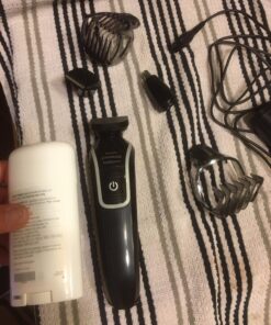 Philips Norelco Multigroom 3100 with 5 attachments and skin-friendly blades, QG3330/49 54 81uhu9bevRL