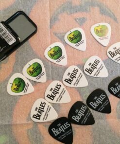 D'Addario Accessories Beatles Guitar Picks - The Beatles Collectable Guitar Picks - Picks with Tin, 15 Pack, Logo Collectible Tin/Picks 25 81umttIdNOL