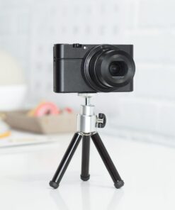 Amazon Basics Lightweight Mini Tripod 1-Pack 38 81vNaiiPinL