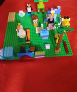 LEGO Classic Green Baseplate 2304 Supplement for Building, Playing, and Displaying Creations, 10in x 10in, Large Building Base Accessory for Kids and Adults (1 Piece) 51 81wIJlJZxEL