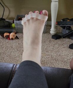 YOGABODY Naturals Toe Spreaders & Separators, Fast Pain Relief from Hammertoe & Bunions, Two Pairs in Stylish Wooden Box, Latex-Free Rubber Toe Stretchers Used for Walking, Running & Yoga Practice 29 81y8Z3LGpL