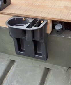 Attwood 11862-6 Universal 12V Cigarette Lighter Adapter Socket Outlet for Marine/RV with Mounting Kit, Black 19 81yCCL5YkkL