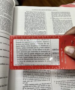 MagniPros Premium 3X (300%) Page Magnifying Lens with 3 Bonus Bookmark Magnifiers for Reading Small Prints, Low Vision Aids & Solar Projects 52 81yENPWeUHL