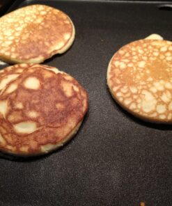 PROFESSIONAL Silicone Egg Ring, Pancake mold Best egg mold for breakfast sandwiches, Omelets and More, Nonstick Mold Ring, Round Red (Pack of 4) and free e-book by ABAM 48 81z5zafi9TL