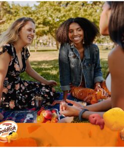 Goldfish Crackers Big Smiles Variety Pack with Cheddar, Colors, and Pretzels, Snack Packs, 30 Ct 26 91 1VMJBetL