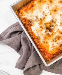 USA Pan Bakeware Square Cake Pan, 9 inch, Nonstick & Quick Release Coating, Made in the USA from Aluminized Steel 9-Inch 20 91 45LwWXML