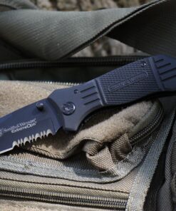 Smith & Wesson SWFR2S 8in High Carbon S.S. Folding Knife with 3.3in Tanto Point Serrated Blade and Aluminum Handle for Outdoor, Tactical, Survival and EDC Box 19 91008WpkG3L