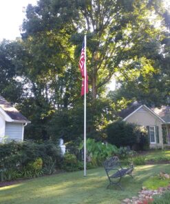 Marine Corps Flag by USA Flag Co. is 100% American Made: The BEST 3x5 Outdoor USMC Flag, Made in the USA - For Prime Members and Amazon A to Z Guarantee. (3 by 5 foot) 32 911lws9JZfL