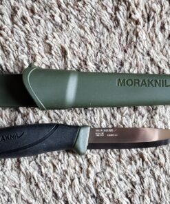 Morakniv Companion Fixed Blade Outdoor Knife with Sandvik Stainless Steel Blade, 4.1-Inch, Military Green 37 912fCOVbUsL