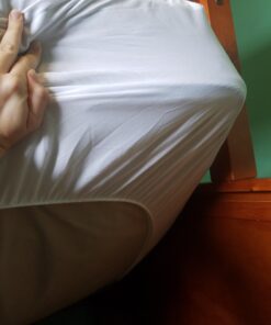 SafeRest Mattress Protector - Full Size Cotton Terry Waterproof Mattress Protector, Breathable Fitted Mattress Cover with Stretchable Pockets 41 912zi96AwnL