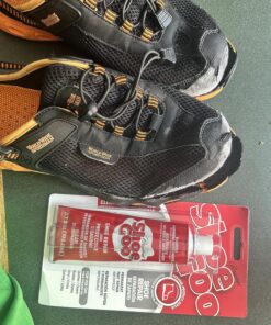 Sof Sole Shoe Goo Repair Adhesive for Fixing Worn Shoes or Boots, Clear, 3.7-Ounce Tube 1-Pack 44 916GlAL0YgL