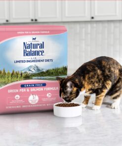 Natural Balance Limited Ingredient Adult Grain-Free Dry Cat Food, Salmon & Green Pea Recipe, 10 Pound (Pack of 1) 10.00 Pound (Pack of 1) 19 91GdODi0JYL