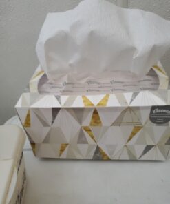 Kleenex® Hand Towels with Premium Absorbency Pockets (01701), Pop-Up Box, White, 18 Boxes / Case, 120 Hand Towels / Box, 2,160 Hand Towels / Case 35 91JYozxxhDL