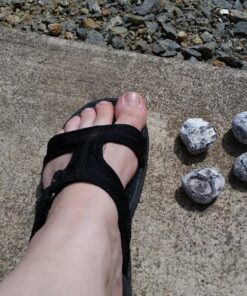 Break Your Own Geodes - Set of 12 - STEM Toy and Classroom Learning 47 91NuCb0wukL