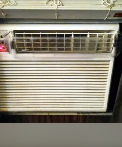 Frost King HD11 Baseboard Air Deflector, Heavy Duty, Clear Plastic with Magnetic hold, Fits baseboards up 25' wide, Adjustable 15" to 25" Expands from 15" to 25" 24 91UWynOsPcL