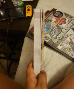 Super Deluxe Essential Handbook (Pokémon): The Need-to-Know Stats and Facts on Over 800 Characters 36 91VSGbuvp5L