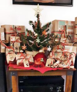 Bryco Goods Jumbo Kraft Paper Roll - Brown - 18" x 2100" (175') - USA Made - Suitable for Packing - Moving - Shipping - Crafts - Wall Art - Bulletin Boards - Floor Covering - Table Runner 18"x175' 32 91XvFrIJaGL